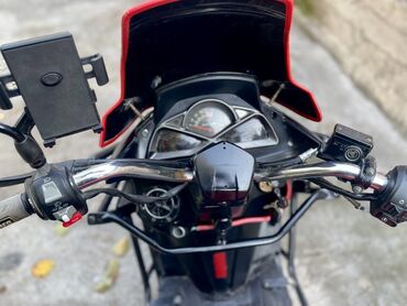 зимный болон: Срочно В комплекте: 	•	железные защиты; 	•	кофр; 	•	шлем; 	•	автозавод