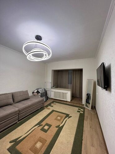 сдаю квартиру в джалал абаде: 1 комната, 36 м², 105 серия, 1 этаж, Евроремонт