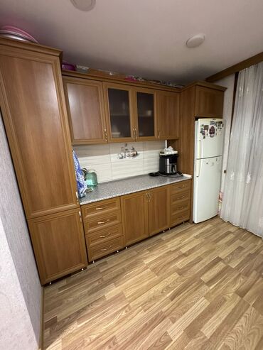 kafel kuxna ucun: Metbex mebeli. 280azn. ölçü 220/60sm. ünvan Nerimanov (4139)*Tehi