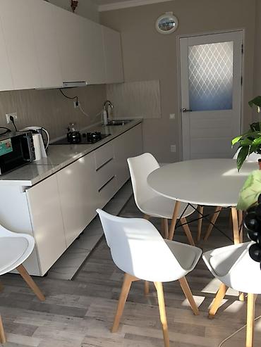 Долгосрочная аренда квартир: 2 комнаты, Собственник — 4