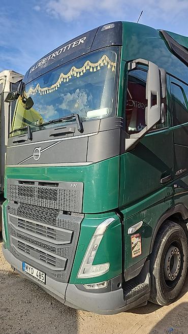 Тягач, Volvo, 2022 г., Тентованный