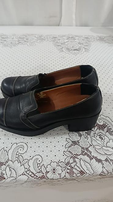 deri plas: Qadın ayaqqabısı – klassik loafer stili - Rəng: qara. təmiz dəri — 1