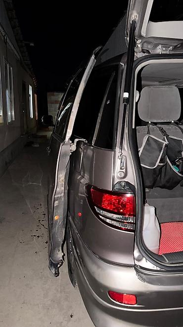 Toyota: Toyota Estima: 2005 г., 3 л, Автомат, Бензин, Минивэн — 1