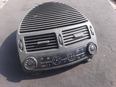 руль мерс 124: Дефлектор воздуховода Mercedes-Benz Б/у, Оригинал