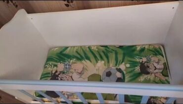 Beşiklər: Oğlan və qız üçün, İşlənmiş, Dördbucaq, Beşik, Dəstsiz, Matras ilə