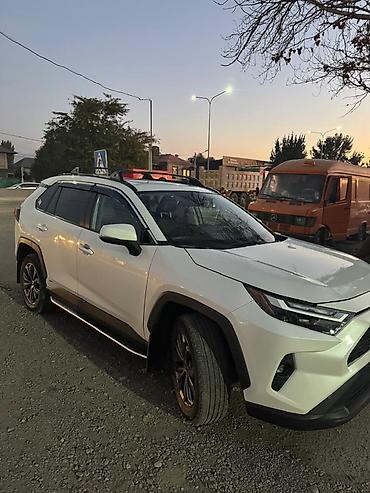 tayota progres: Toyota RAV4: 2022 г., 2.5 л, Автомат, Гибрид, Хэтчбэк — 2