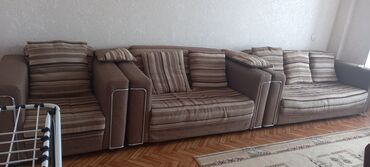 диваны кровать: Түз диван, Колдонулган, Үч орундук жана андан көп