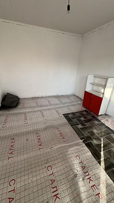 коридорный тип: Сдается небольшая комната с отдельным входом. - Планировка: одно — 5