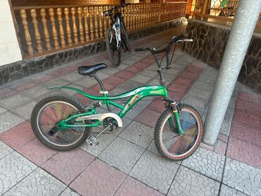 велосипед зеленый: Первый велосипед Экстрим BMX 9-13лет 5000с
Второй Барс 5-8 лет 3500с
