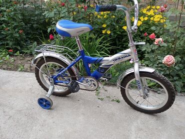 щоссейный велосипед: Детский велосипед с трёх до шести лет. размер колес 14 состояние