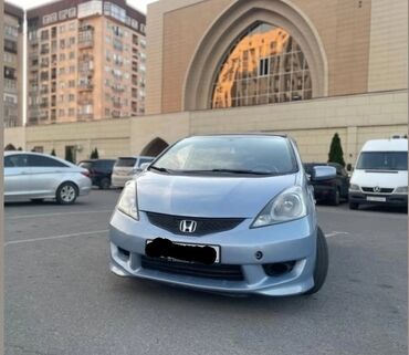 куплю авто хонда фит: Honda Fit: 2010 г., 1.5 л, Вариатор, Газ, Хетчбек