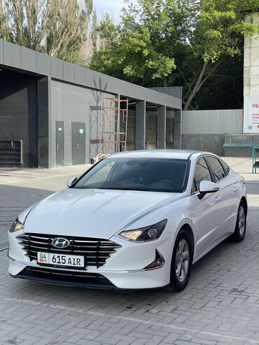Hyundai Sonata: 2020 г., 2 л, Автомат, Газ, Седан