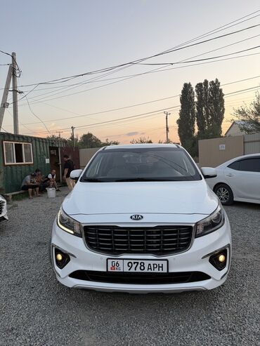 срочно продать машину: Kia Carnival: 2018 г., 2.2 л, Автомат, Дизель, Минивэн