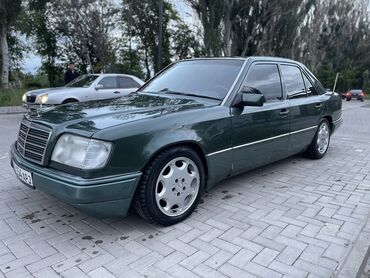 мер 220: Mercedes-Benz E 220: 1995 г., 2.2 л, Автомат, Бензин, Седан