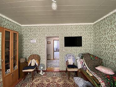 Продажа коттеджей и домов: 🏡 Абдан жакшы жерде жайгашкан ушул үй сатылат 📍Дареги: ж/м Көк-Жар — 8