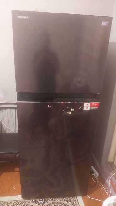 soyducu balaca: Холодильник Toshiba, Двухкамерный, цвет - Черный