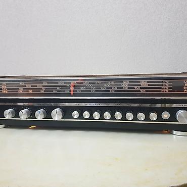 Динамики и колонки: Разная аудиотехника Бумбокс LG, радио работает, есть аукс, также вход — 15