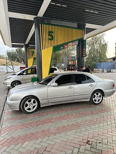 минивэн электро: Mercedes-Benz E-Class: 2001 г., 3.2 л, Автомат, Бензин, Хэтчбэк — 1