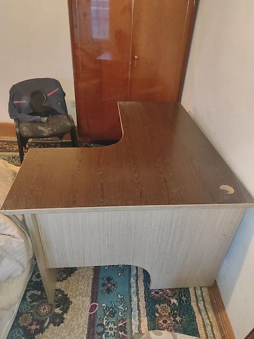 masa ofis: Künc masa, Polkasız, Siyirməsiz, DSP — 2