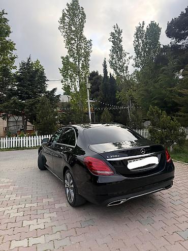 Mercedes-Benz: Mercedes-Benz C-Class: 2 l | 2017 il Sedan — 3