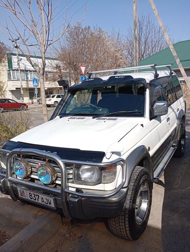 Mitsubishi: Mitsubishi Pajero: 1992 г., 2.5 л, Автомат, Дизель, Внедорожник