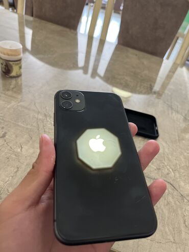 цена 11 айфона: IPhone 11, Колдонулган, 128 ГБ, Кара, Заряддоочу түзүлүш, Каптама, 86 %