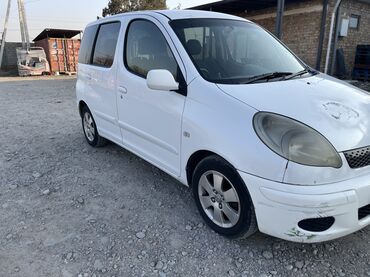 Toyota: Toyota Funcargo: 2002 г., 1.3 л, Автомат, Бензин, Хэтчбэк — 2