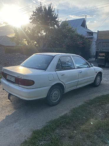 lancer: Mitsubishi Lancer: 1993 г., Бензин, Седан — 8