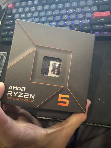 Процессоры: Процессор, Б/у, AMD Ryzen 5, 6 ядер, Для ПК