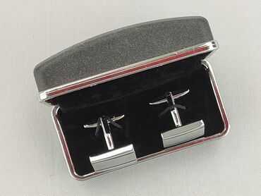 Eleganckie, używane spinki do mankietów w idealnym stanie, zapakowane