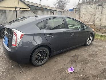 Toyota: Toyota Prius: 2013 г., 1.8 л, Вариатор, Гибрид, Хэтчбэк — 3