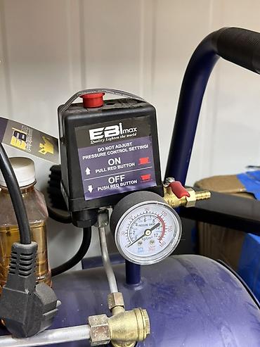 Универсалдуу жабдуулар: Компрессор EBImax EM50L A - Тип: поршневой воздушный компрессор - — 4