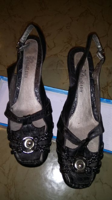 жен обувь: Босоножки на 38 размер, б/у, но практически не ношены, советского