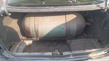 Mazda: Mazda Cronos: 1994 г., Седан — 12