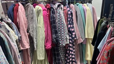 Другая женская одежда: Пижама Халаты Широкий ассортимент рынок Орто-Сай «Оберон» — 2