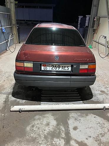 mers e210: Volkswagen Passat: 1990 г., 1.8 л, Механика, Газ, Седан — 6