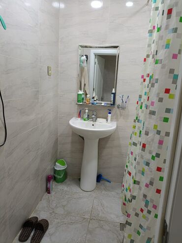 Uzunmüddətli kirayə mənzillər: Kirayə mənzil – şəhər mənzərəsi ilə - Plan: işıqlı otaq, ayrıca — 22