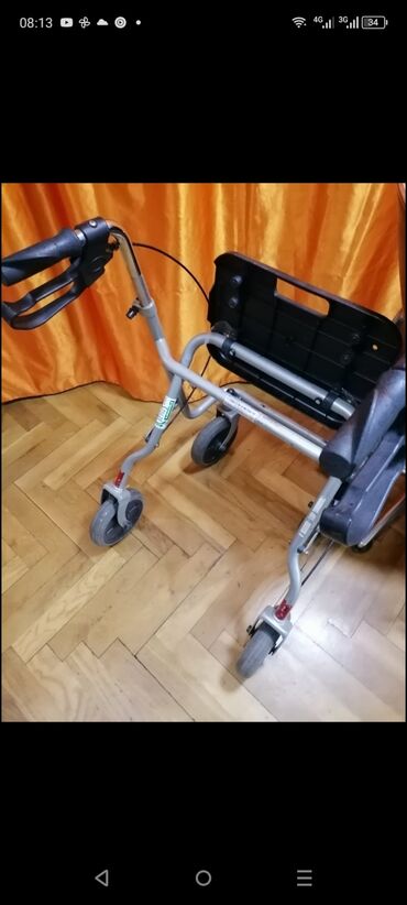 Hodalice, štake, štapovi za hodanje, kolica za hodanje: Hodalica kao Nova je

Mirjevo — 6