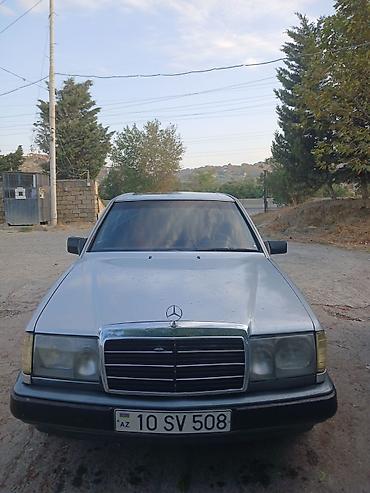 mercedes e class w124: Mercedes-Benz W124: 2.3 l | 1992 il Sedan — 2