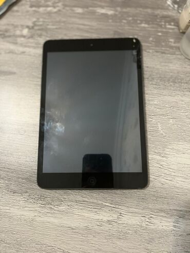 Masaüstü kompüterlər və iş stansiyaları: Apple iPad mini (1-ci nəsil) – 7.9" planşet heç bir problemi yoxdur