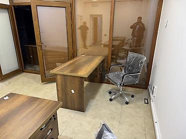 Ofis masaları: Yeni, İşçi üçün, Dördbucaq masa — 4