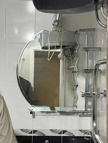 Зеркала: Настенный зеркальный комплект для ванной комнаты. Состав и