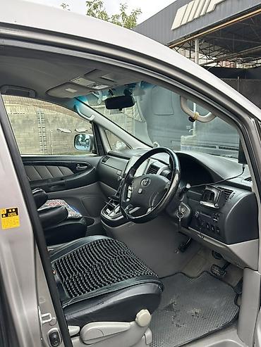 ниже: Toyota Alphard: 2005 г., 3 л, Автомат, Бензин, Минивэн — 6