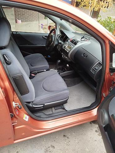 jak авто: Honda Jazz: 2007 г., 1.4 л, Автомат, Бензин, Хэтчбэк — 2