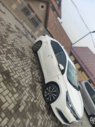 toyota corolla хетчбек: Toyota Corolla: 2019 г., 1.8 л, Вариатор, Гибрид, Седан