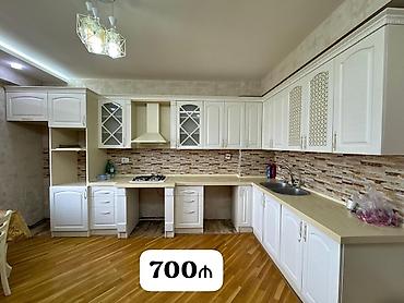Membran Mətbəx mebeli satılır 700₼. Hündürlüyü. 2.48. Eni