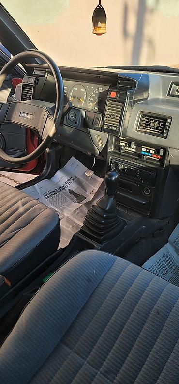 обсалют: Nissan Sunny: 1989 г., 1.9 л, Механика, Дизель, Хэтчбэк — 9