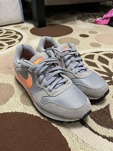 Женская обувь: Кроссовки, 39, Nike, Новый, цвет - Серый, Самовывоз — 1