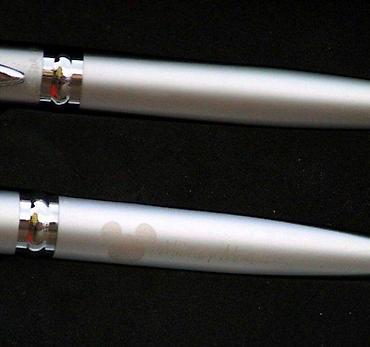 Ostali aksesoari: Mickey Mouse Disney olovke u metalnom boxu ORIGINAL. Extra rare — 7