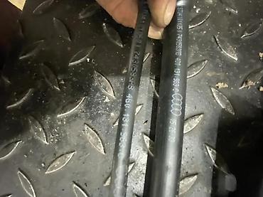 dobar punjac za akumulator: AUDI A6 A7 DELOVI CREVO AD BLUE 4G0131963D 4G0131963C | audi — 3